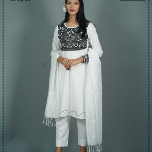 New Looking Media Screen Printed White Color Women's Kameez Set
